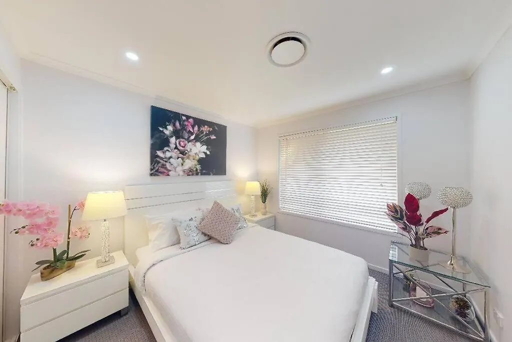 Chateau Tonnelle - Holiday Home Caboolture