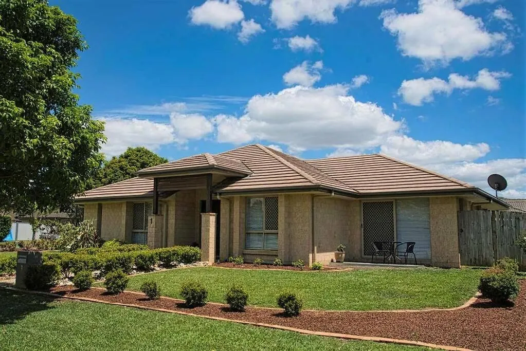 Chateau Tonnelle - Holiday Home Caboolture 0*,  Australia